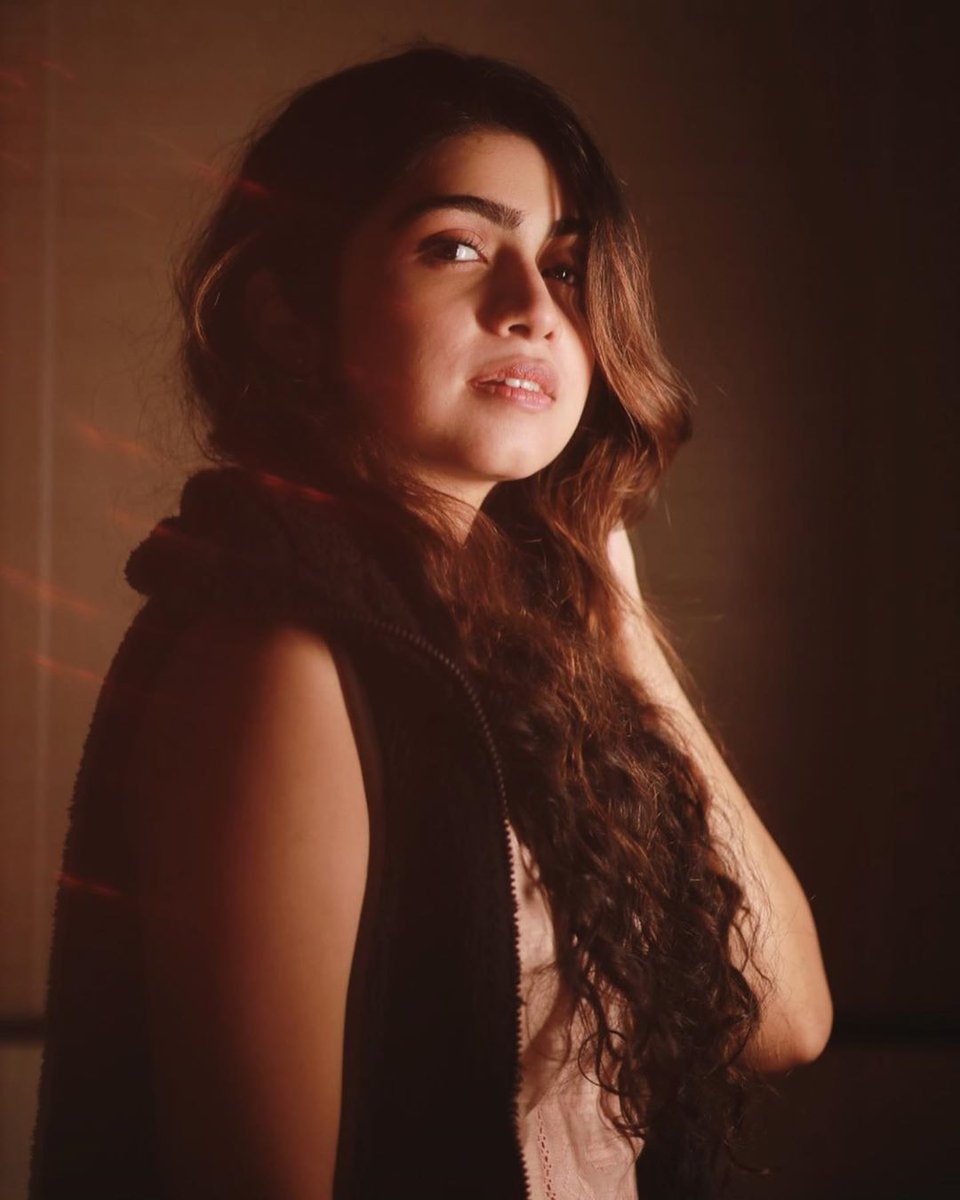 ManasaTrends's tweet photo. #ManasaRadhakrishnan 😍🥰 Hotness Overloaded 

#TollywoodActress #kollywoodactress #MaheshBabuBdayCDP #Mollywood https://t.co/JbOKBsOILN
