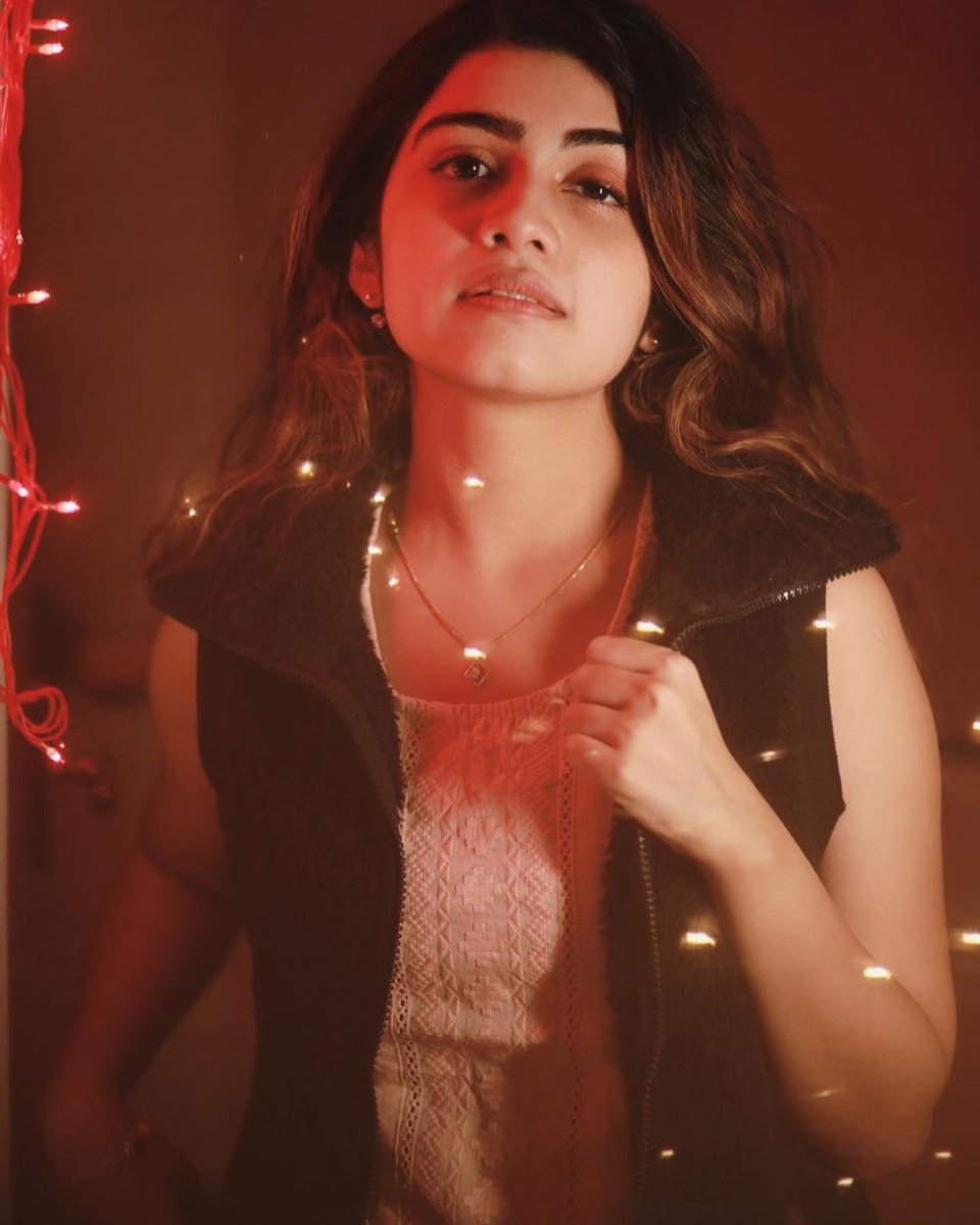 ManasaTrends's tweet photo. #ManasaRadhakrishnan 😍🥰 Hotness Overloaded 

#TollywoodActress #kollywoodactress #MaheshBabuBdayCDP #Mollywood https://t.co/JbOKBsOILN