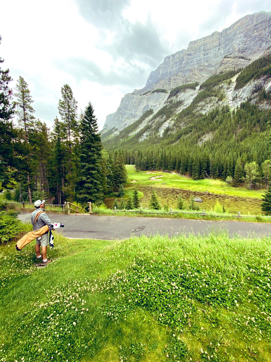 Luke_Elvy's tweet photo. Superb day playing @GolfinBanff with @IntegrativeGolf yesterday then canoeing the Bow river home. #GapYear2020 #ThompsonTango #BlackPearl https://t.co/vqTYsy67bC