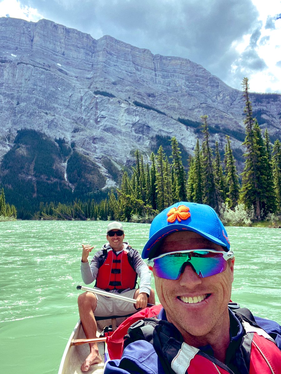 Luke_Elvy's tweet photo. Superb day playing @GolfinBanff with @IntegrativeGolf yesterday then canoeing the Bow river home. #GapYear2020 #ThompsonTango #BlackPearl https://t.co/vqTYsy67bC