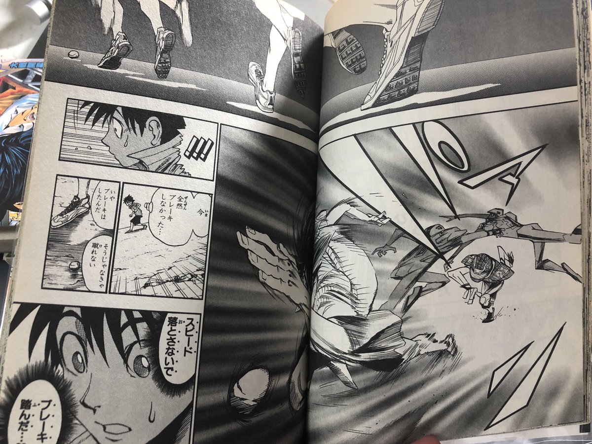 Kato アイシールド21 初めて読んでる デビルバットゴーストって 名前だけ知ってて セナ君が 生まれつきできる技 なんだと思ってたら 超絶理論はさておきめっちゃ課題 ターンの前にスピードが落ちてしまう に向き合って努力した結果 修得できた技