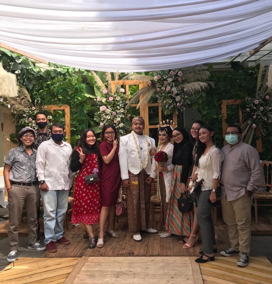 TeaterCiman's tweet photo. Selamat mbak Odil!! Semoga cepet diberikan momongan yiaa hihihi 😂 https://t.co/XcfEI3lJMx