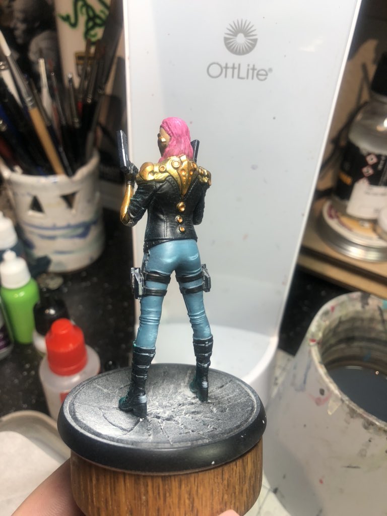 Metalhead_Minis's tweet photo. Thx to those who joined for #twitchtuesday and Weds #metalmornings we worked on @OuroborosMinis Gunslinger celebrating the @Deathguardman studioX Kickstarter! #cyberpunk #twitchaffiliate #miniaturepainting https://t.co/dHE5LIKuQX https://t.co/vSBXm5ZX1E
