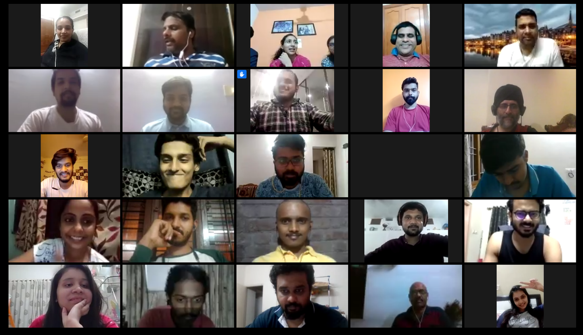 VaibhavSisinty's tweet photo. And Mega Webinar with Batch 13 is live <3

800+ people live with me on a Saturday night.

Join the madness next time : https://t.co/mpmXwFJIxf

#LinkedInworkshop #VaibhavSisinty https://t.co/8zeV4n3y4L