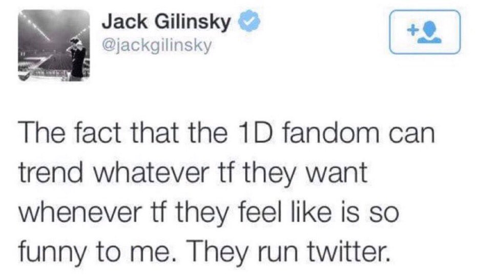 wizardingwrd's tweet image. We did it (again)
#OneDirectionVSDirectioners 
One Direction vs Directioners