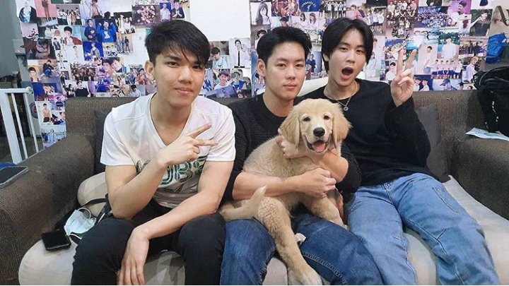 listdw's tweet photo. Throwback-time
Prem-Pun-Poom (P Pun is Prem's older brother, a pro golf-er, who shot and share Prem's swimming pict and vids yesterday 🤭🤭🤭) #prem_space #poom_space https://t.co/S345I1pEl3