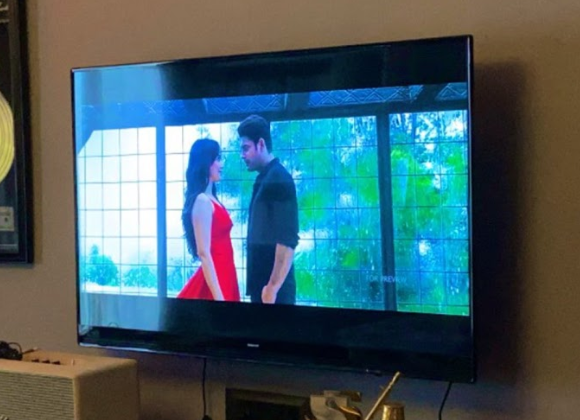 TeamSidyShukla's tweet photo. Waiting mey mazza aaraha hey Bass Acha Ayee #DilKoKaraarAaya #SidharthShukla #WeLoveSidharth #SoloSidHearts #WeLoveSidUnconditionally #ExcitedForDilKoKaraarAaya https://t.co/zxVFFqYulb