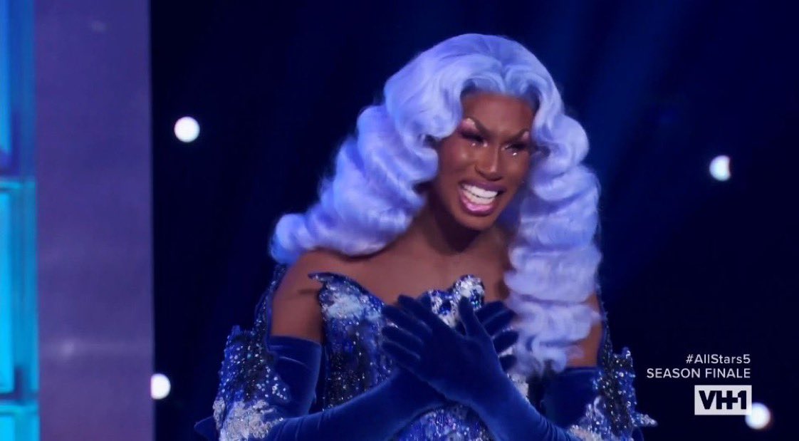 Twitter shea coulee Shea Couleé