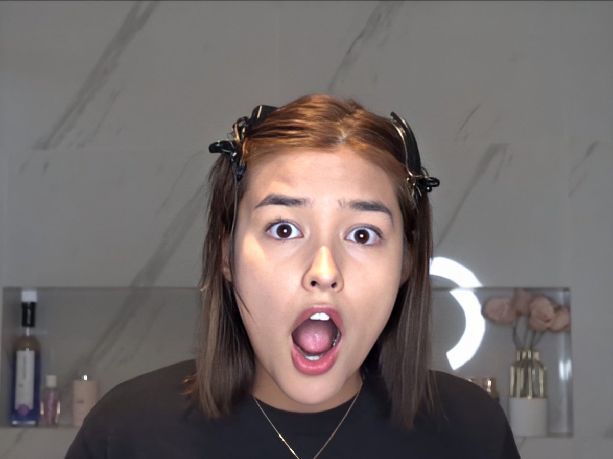 LIZAviors's tweet photo. We can relate!!! Haha so cuteeee

LifeWithLIZA MakeUpLook https://t.co/cDvMT9hxY3