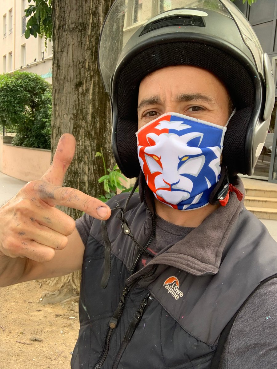 ArtUpLyon's tweet photo. 📢Suite à un désistement  ,on vous offre :
      2 x 2 masques 🔴🔵🇫🇷 Made in Lyon 

Pour participer  :
- Liker et RT le post
- inviter un de vos amis à nous suivre en mentionnant son    pseudo en commentaire 

Tirage au sort Mardi 28 juilletà 20H 😉💪 https://t.co/VvY8LRNG6i