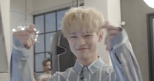 y’all know “gigil”?? you should coz chenle cute boosts your gigil level and it makes you wanna pinch someone’s cheeks #NCTDREAM  #CHENLE  #천러
