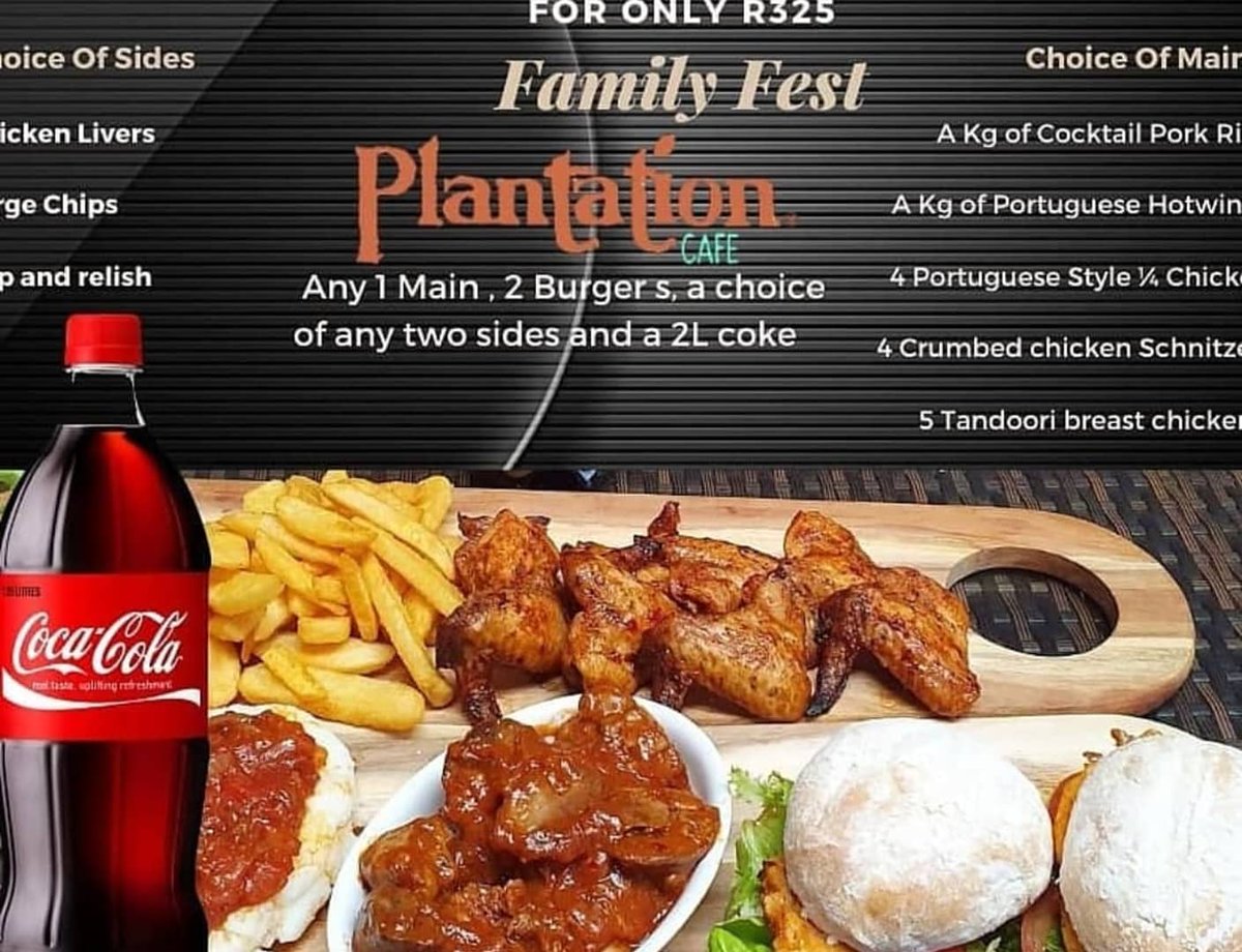 PlantationCafe2's tweet photo. Luntime with the fam https://t.co/RDT4IcHxwn