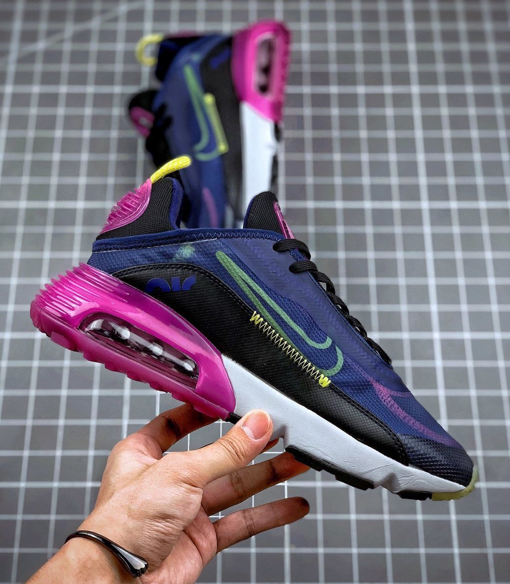 twitter sneaker deals