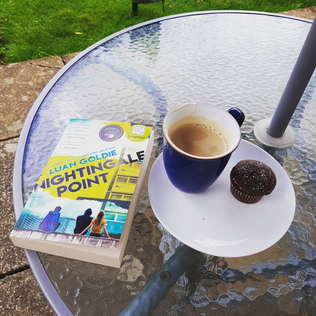 laurabesley's tweet photo. Am halfway through #NightingalePoint by @LuanGoldie and enjoying this book so much! It's this month's readalong for #TheMotherloadBookClub ๐ There's still time to join in...
#amreading #coffee #cake #BAME #BAMEauthors @HQstories https://t.co/svprDZ1HHT