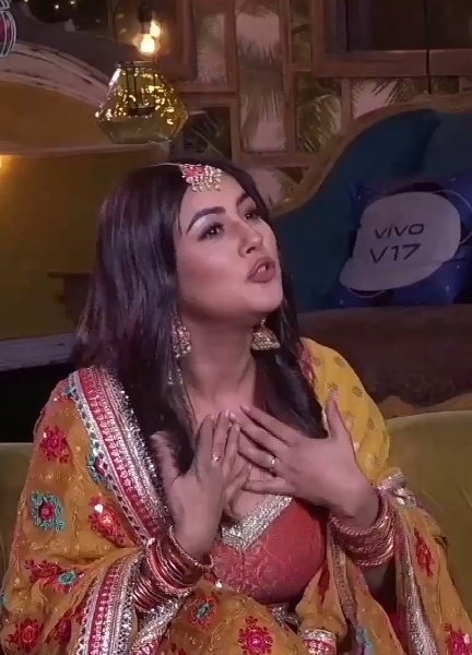 When the question was asked if they were praying for themselves or each other, Sid said he not thinking of anything else but himself and to that Sana replied if she don't win then she wants Sid to win and knowing that Sid competitive nature added that he don't have big heart.