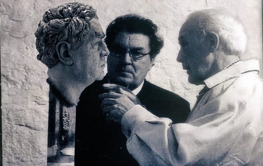 RememberedIN's tweet photo. Sculptor, hotelier, teacher, musician - John Sherlock was a multi-talented, genial dynamo #LivesRemembered @irish_news

https://t.co/vskglQOHyJ https://t.co/VAxXN9BWPP