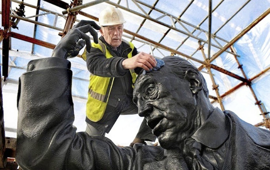 RememberedIN's tweet photo. Sculptor, hotelier, teacher, musician - John Sherlock was a multi-talented, genial dynamo #LivesRemembered @irish_news

https://t.co/vskglQOHyJ https://t.co/VAxXN9BWPP