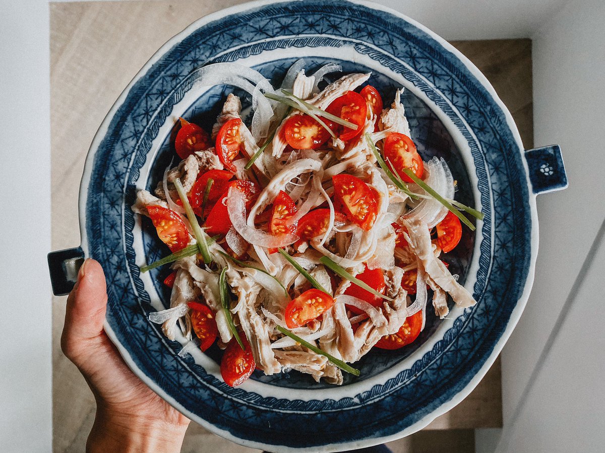 Lunch sorted. Enjoying <a href="/meemalee/">meemalee.bsky.social</a> shredded chicken &amp; tomato salad recipe from <a href="/NatGeoFood/">NatGeoFood</a>. I don’t know Burmese cuisine well but this makes for a great intro
