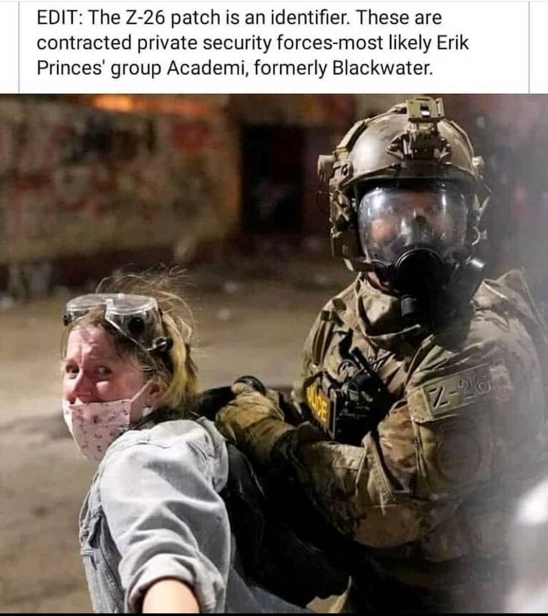 arjaizen's tweet photo. You know that oath we keep hearing about? "...preserve, protect, and defend the Constitution of the United States against all enemies foreign and domestic?"
These are the domestic enemies it's referring to.
@DHS_Wolf #TrumpGestapo #PoliceState #Fascism #CosplayCops https://t.co/aySMDd1AvV
