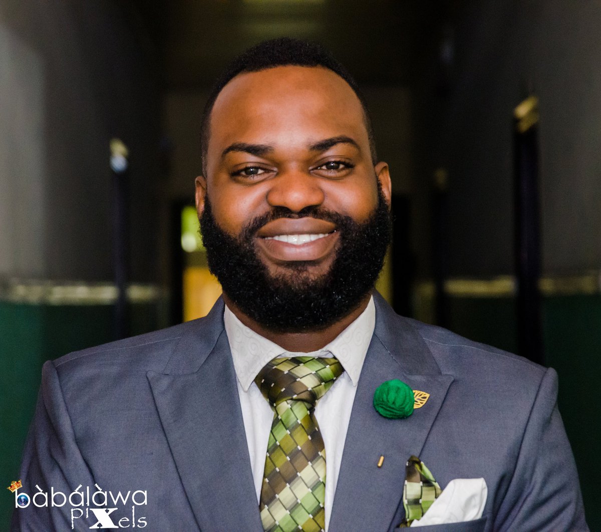 dfabdaddy's tweet photo. Handsome meets Beautiful β€
#ADUnion
πΈ @babalawapixels π―
#babalawapixels #photography #photographer #wedding #nigerianwedding https://t.co/gSLgyZTftn