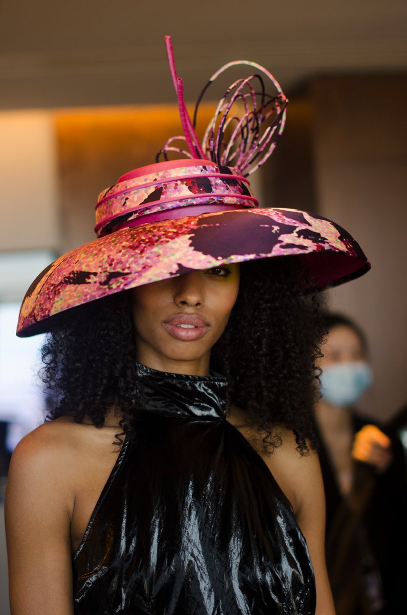 frumpytofunky's tweet photo. Preview of @XTerrace #LondonHatWeek2020 in @eclipse_racing #magazine featuring #milliners #aroundtheworld
Theme #ToFutureAndBack with 1940's #Retrostyle #hats by
#KarenBailey #DieHutisserie & #ElisabethLouise #RockItForRacing Full Exhibition 8-11Oct https://t.co/F1dyAeKZTW https://t.co/MJ3QYodkHh
