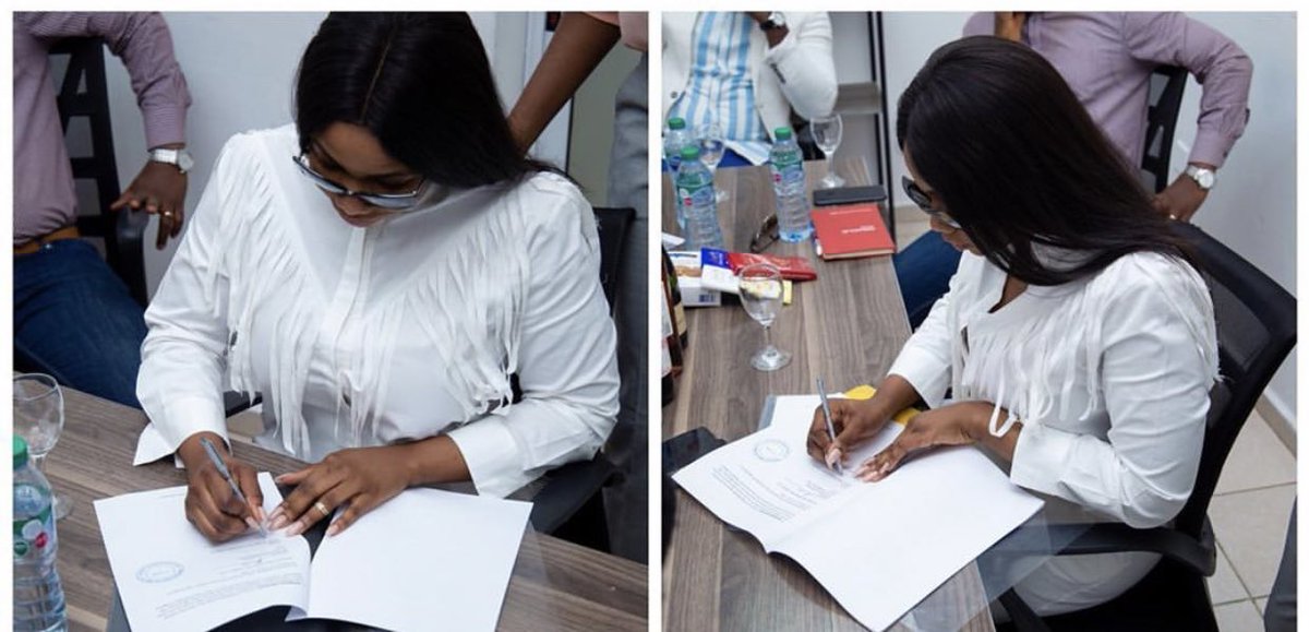 SymplyQueen's tweet photo. Waking up to see news like this always bless my day, Natacha Ibinabo Akide, I said it that God is not even through with you, he will so embarrasse you with many many blessings. Congratulations my Queen 👑
#HouseOfTacha2020
#TachaDanceChallenge
#TachaNewDeal https://t.co/jgF7vCf701