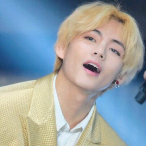lu vai ver o bts ! tweet media