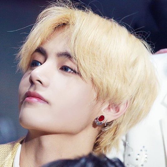 lu vai ver o bts ! tweet media