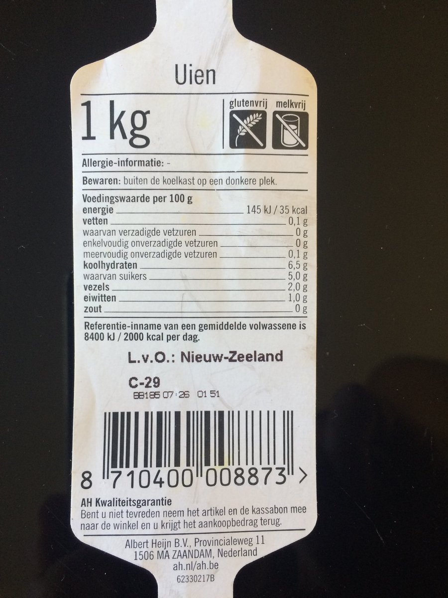 christinedemoor's tweet image. Dorie! Heb ik uien gekocht bij de ⁦@albertheijn⁩ blijken ze uit Nieuw-zeeland te komen!!! Waar zijn wij allemaal mee bezig?! Op naar de #boer voor (h)eerlijke uien uit de Ndl-klei!