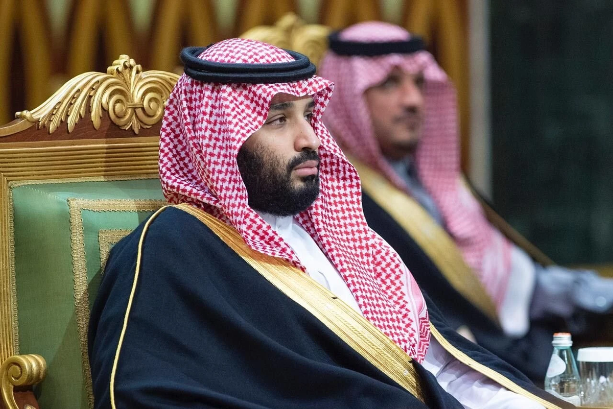 factscheck_'s tweet photo. MBS, who murdered children in Yemen &amp; a @washingtonpost journalist Jamal Khashoggi, is trying hard to bring back Saad Al Jabri, a runaway Intel Officer, as he can leak insider information. 
@bpschut @votenickmoutos 
https://t.co/9kNdf7ffwK https://t.co/k74hu54I2U