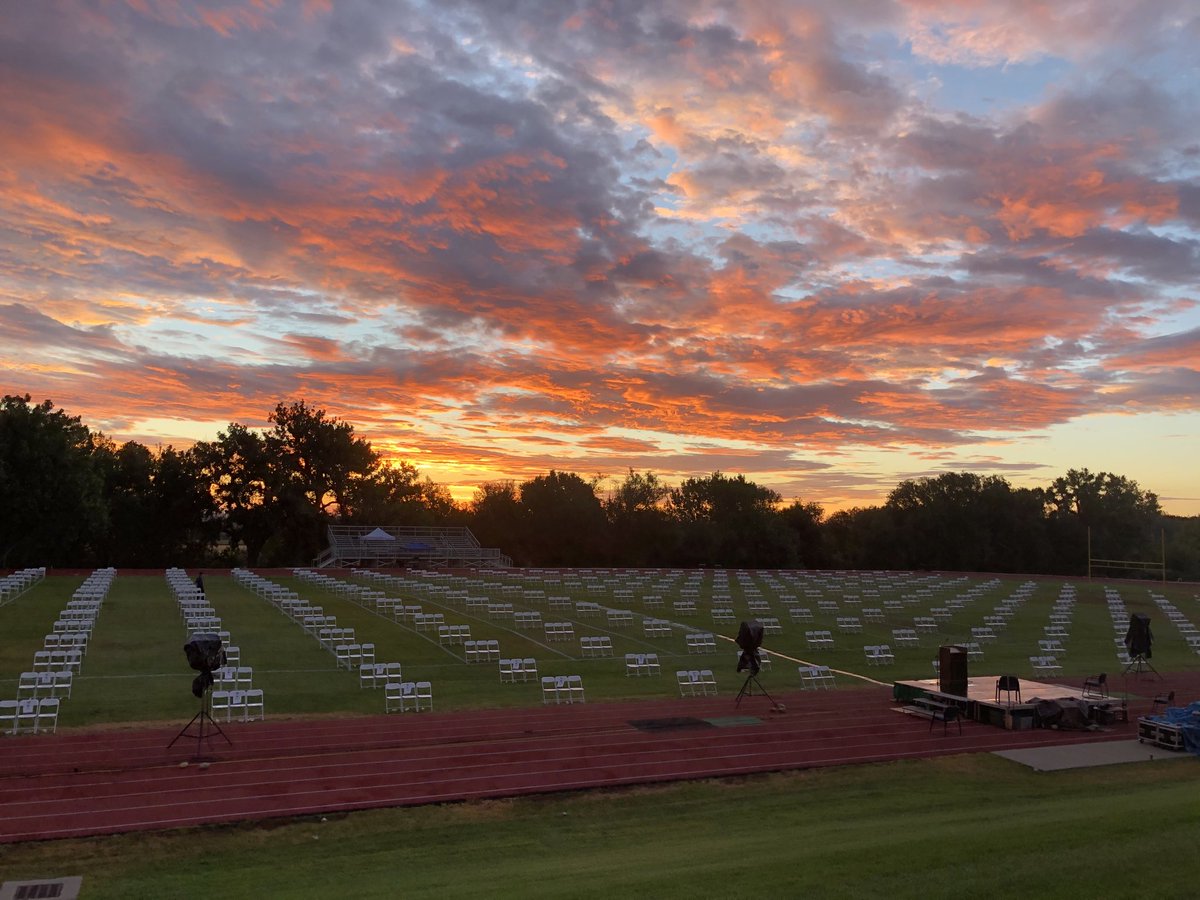 Seniors, it’s time.
#2020