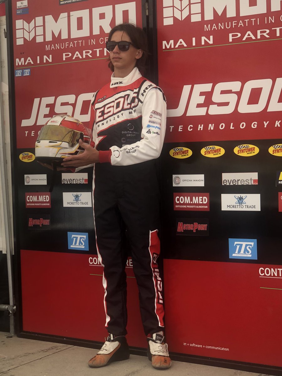 mattiared24's tweet photo. Nuova tuta, ora gasssss #jesolo #kart #mattiared24 #buonsabato #Jesolokart https://t.co/IWdA5ZMM8L