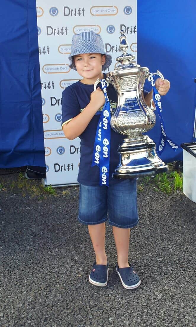 xMrsKellyLx's tweet photo. Facebook memories #Pompey Fans Day 2013. Our gorgeous little boy 💙 #timeflies #makethemostofit #growingupquickly https://t.co/MMkVnnf5nb