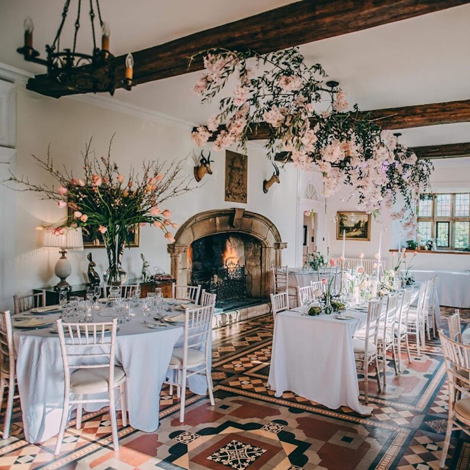 CWM_YCMW's tweet photo. #VenueOfTheDay: @talhenbonthall is a privately run, family-owned estate nestled in the Welsh countryside on the Llyn Peninsula, and built in 1607 it’s rich in history. The Hall was constructed by William Vaughan as a wedding present for his new wife Ann. https://t.co/zTcft8w3gX https://t.co/JxPEsSieUD