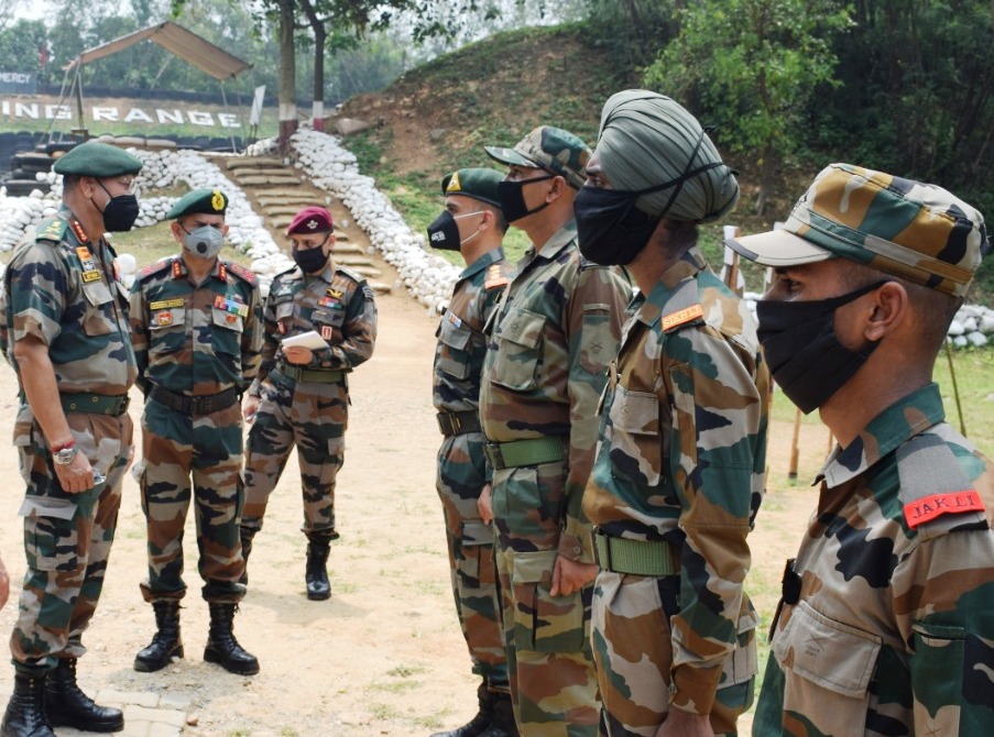 prodefencejammu's tweet photo. Lt Gen RP Singh #WesternArmyCdr interacted with #troops, lauded their #moral for high state of #op preparedness & #exhorted them to continue working with same zeal & Enthusiasm.
@SpokespersonMoD @adgpi
@PTIPunjabPK
@ANI
@PIBChandigarh https://t.co/iKV12Q617a