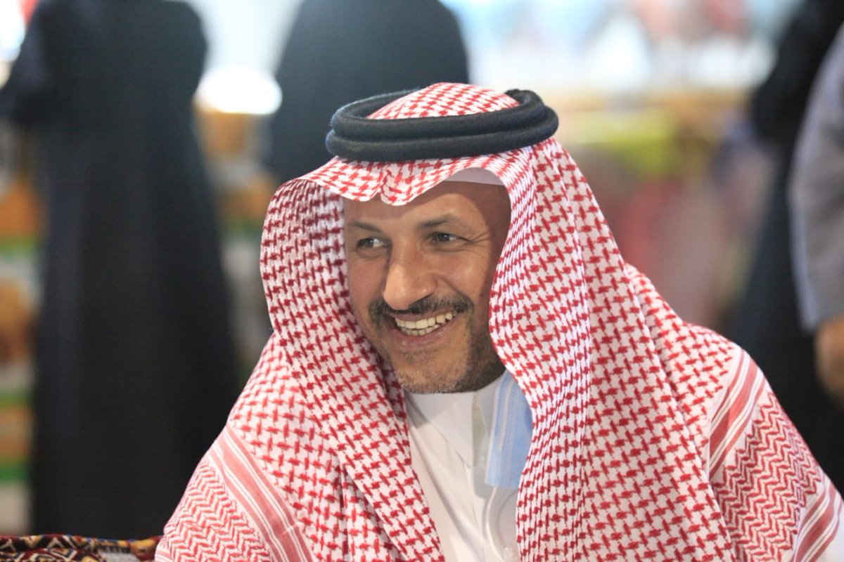 alzahraniamm's tweet photo. تشرفنا في #فعاليات_وسام_البادية2 بزيارة ومشاركة الدكتور عبدالواحد بن سعود @akazmary وهذا ليس غريب من رجل محب لمنطقته وداعم لأبنائها حيث كان له الأثر الكبير في نفوس جميع الكوادر العاملة بالفعاليات والزوار وقد اثرى المكان بمشاركته المميزة، كما تشرفنا بزيارة الدكتور متعب بن سعود. https://t.co/53JImTTEUm