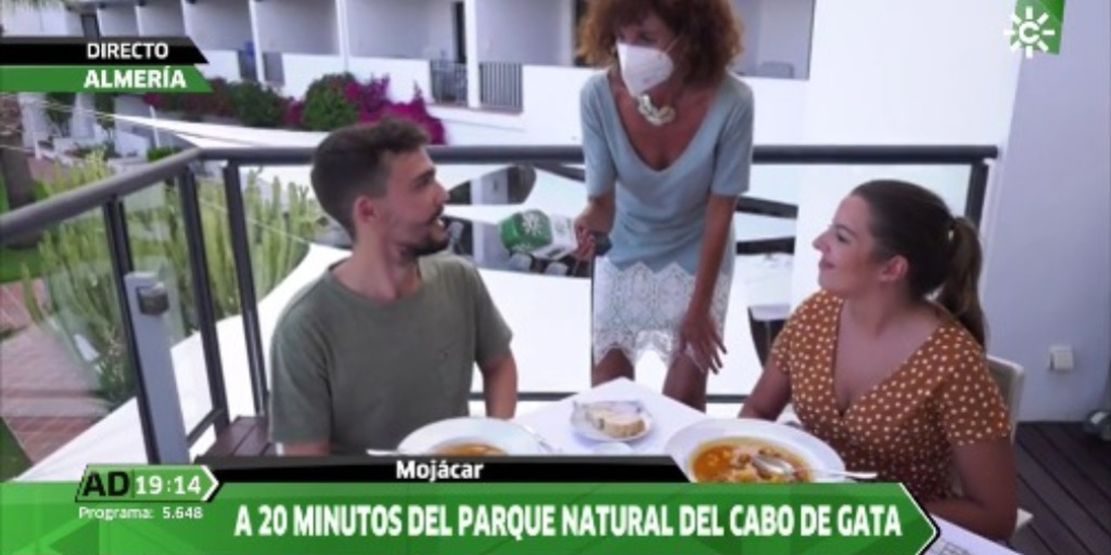 canalsuralmeria's tweet photo. ANDALUCÍA DIRECTO
Disfrutamos de las vistas a pie de playa y la cocina del Parador Nacional de Mojácar. Pescado y arroces, sus especializades. Lo ves en nuestro Facebook

#Facebook #CSNAlmería 🌐 https://t.co/VlgFAjNJYY
#ADirecto 🌐 https://t.co/1jI8JyMahO https://t.co/cmnDIRJfh0
