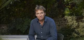 KGS1561's tweet photo. #KGSalumni Andy Sturgeon (OK 1976-1983) is a prizewinning garden designer who is well known via his BBC programmes, newspaper columns and books @KGS_Friends https://t.co/P1UWpXDsGn https://t.co/RJWXfou6Cf