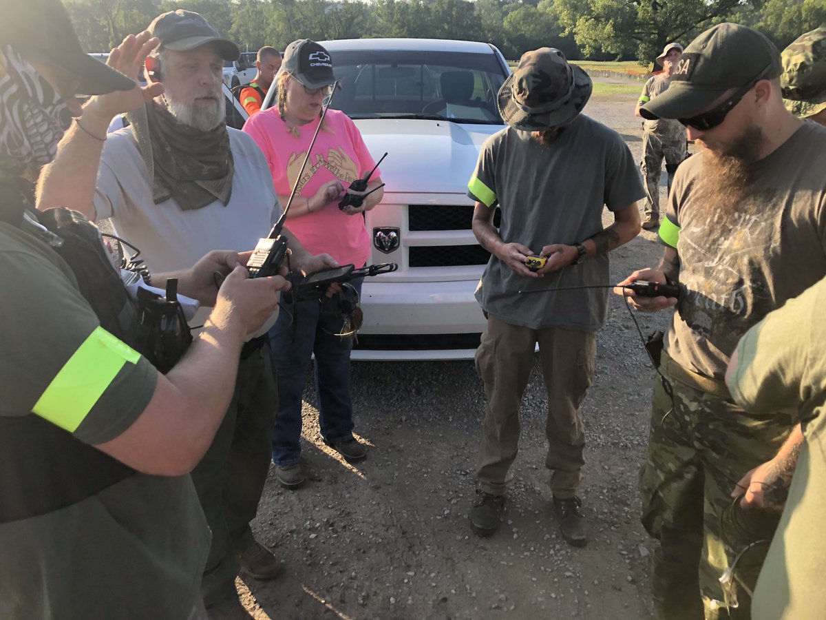 Good morning from Louisville, Kentucky.Today an all-black militia group called the “Not Fucking Around Coalition”  #NFAC is holding an armed rally for  #BreonnaTalyor, expected at noon.Conservative militias are already gathering to to counter it.I’ll be covering all day.