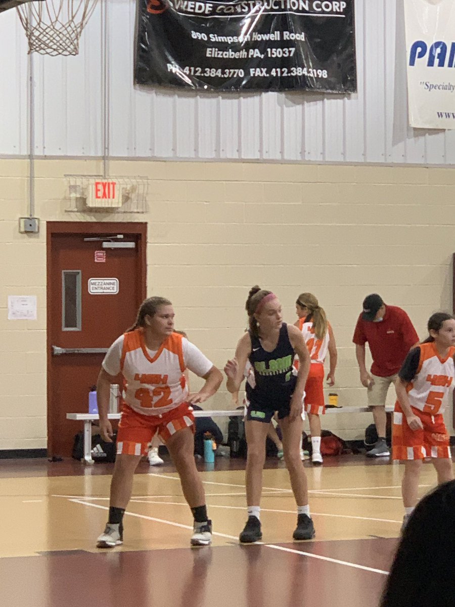 davethecfre's tweet photo. @LilaTinker2026  at the @PAFutureStars AAU shootout this morning #bestdontrest @4SeasonsHoops #42inyourprogram https://t.co/YKYwg9v06v