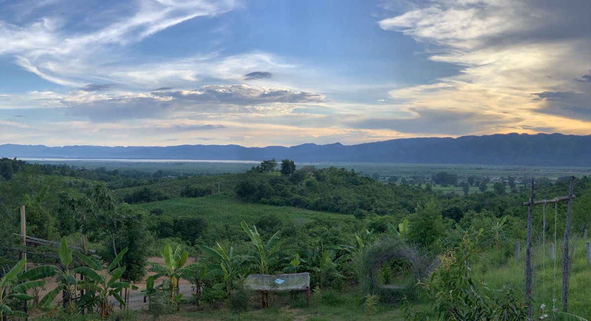 pc0's tweet photo. Good place for a digital nomad hub? #startups #views #tech #geekheaven #startsoc #icentral #freeinternet #winerynearby #shancoffee #burma #lake #mountains #sunsets #perfecttemperature #nopollution https://t.co/kjVDmEwT3Y