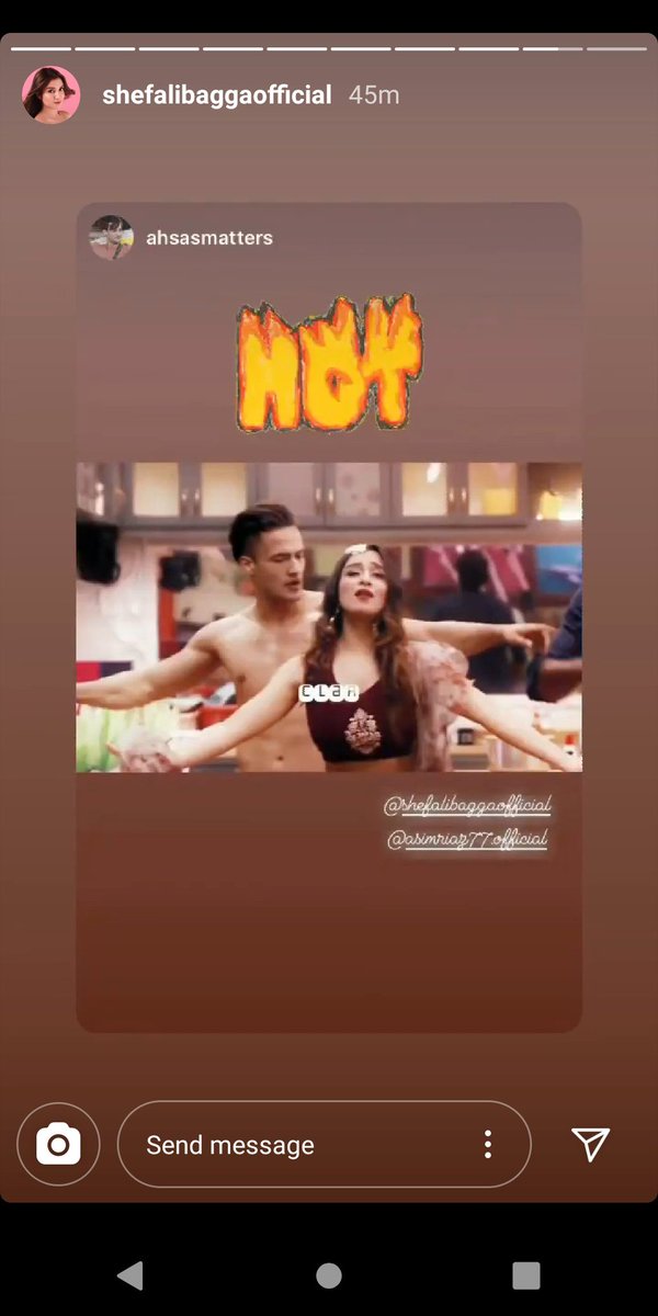 aananyasingh99's tweet photo. @shefali_bagga ig story ✌
Ahsaas uncle ko har Jgh Muh maarna hota h 😆😆😆😆
New shpping #fasim ♥
@imrealasim https://t.co/vAjbV6dHAc