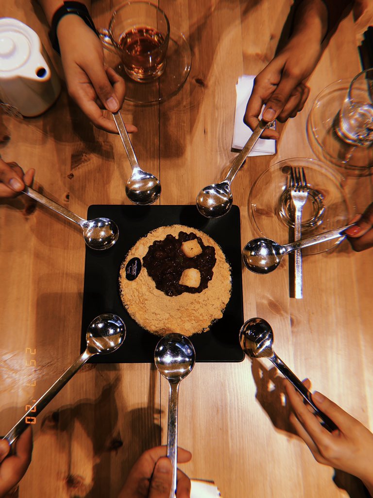 KhalidahKhalil's tweet photo. Thank you elfs. i love this fam 💙✨ #elfsfamily #malaysianelfs #elf #elpeu #superjunior  

@kesuma90 @wanny0707 @missSalhaSaleh @zaimatulakmal @Hada_Lee @Unicornchip_ https://t.co/7H54aE1Joz