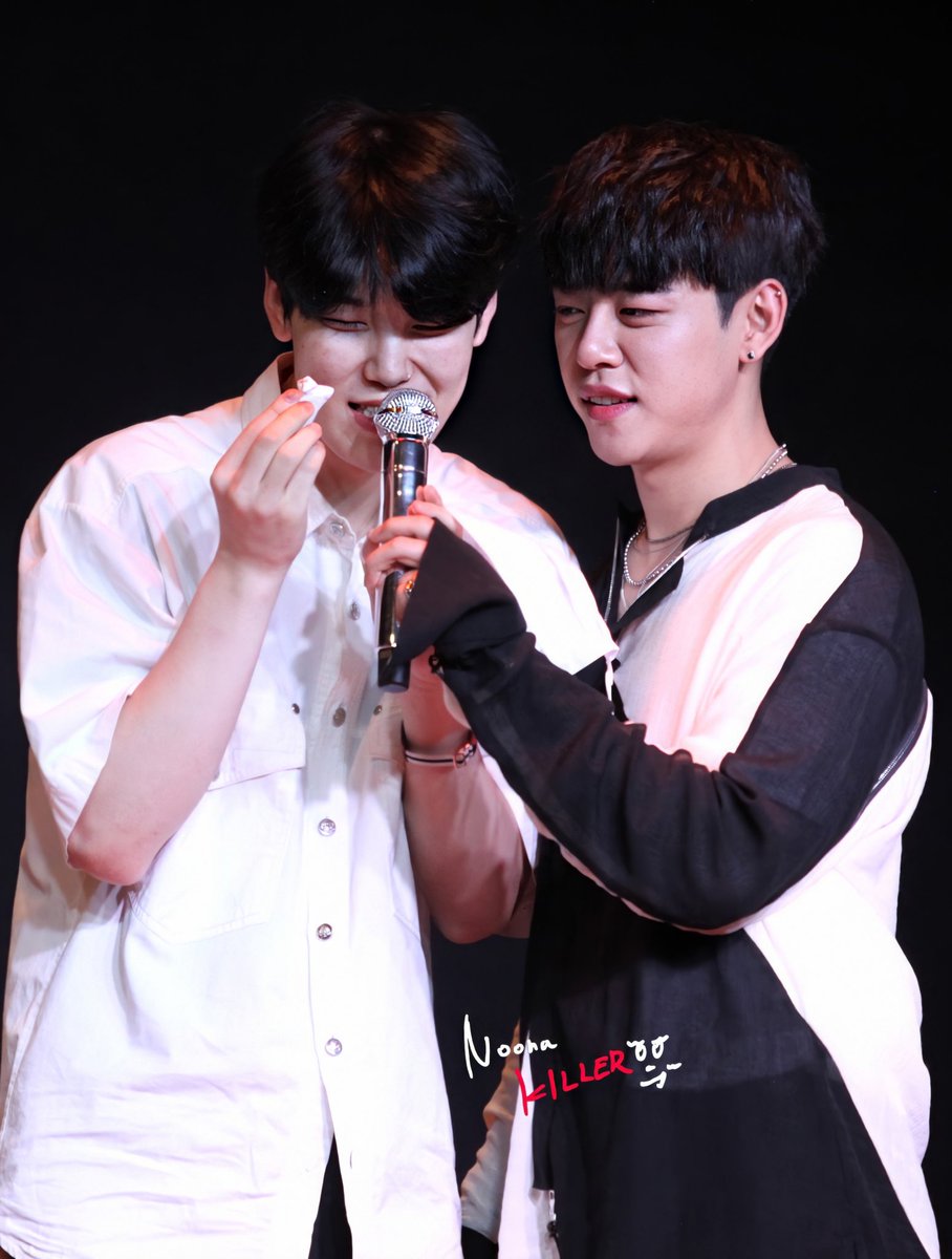 200725 SUMMER NIGHT 콘서트 

진짜 너무 행복한 날 ㅠㅠ

#젤로 #대현 #BAP