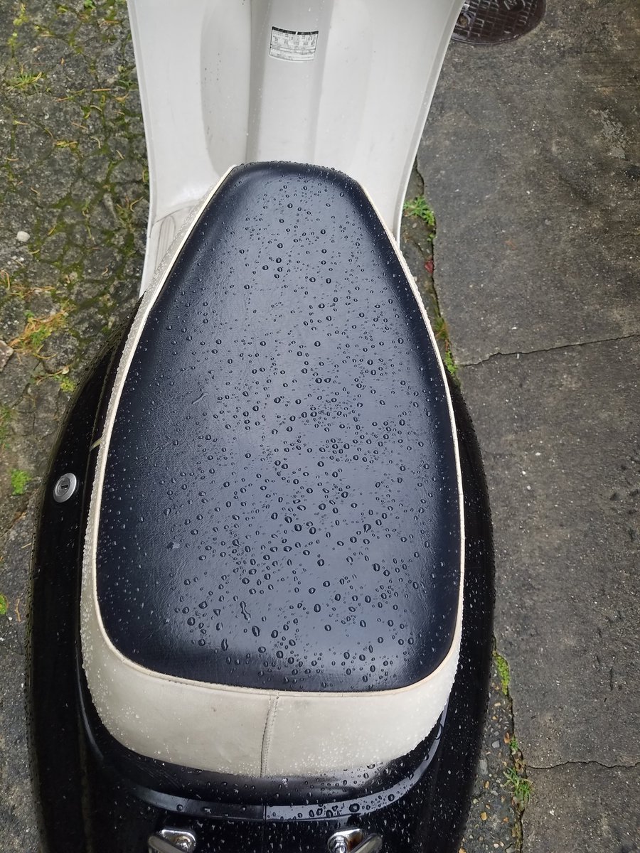 hama_factory's tweet photo. 激安3.3万円シリーズ！

ジョルノちゃん
アドレスちゃん

カワユスなぁー♪

無くなるのではやめに！
固定ツイート見てから
Ｄｍください。

バイク　売ります　買います　原付　小型　スクーター　ZX　ビックスクーター　マジェ　スカイウェイブ　マグザム　ワンツー　ZX　ライブディオ　ゼックス https://t.co/bWk3baGSNa