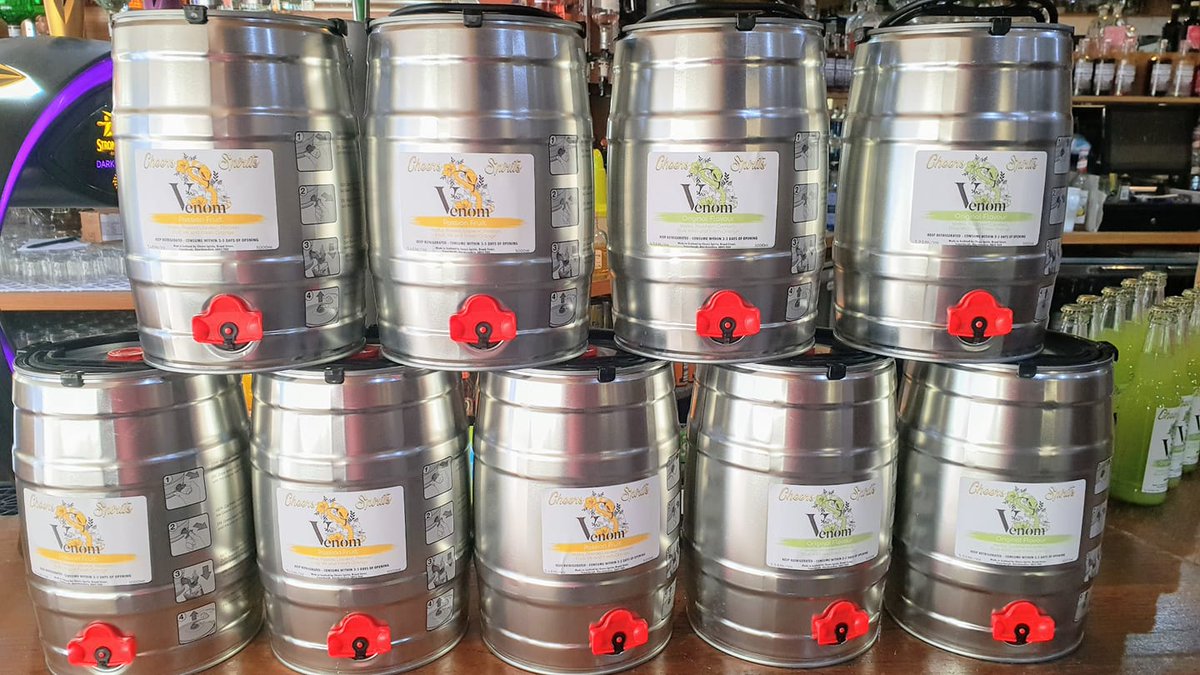 CheersCafeBar's tweet photo. VENOM TO TAKE AWAY!

Our 5000ml Venom kegs are only £40 this weekend (usually £45).
They make over 10 pub sized Venoms to be enjoyed at home. 😋
We also sell 330ml bottles for £3.60 and a case 12 x 330ml for £39.00.

Our take away Venoms are available now. https://t.co/ZXskPxmhmq