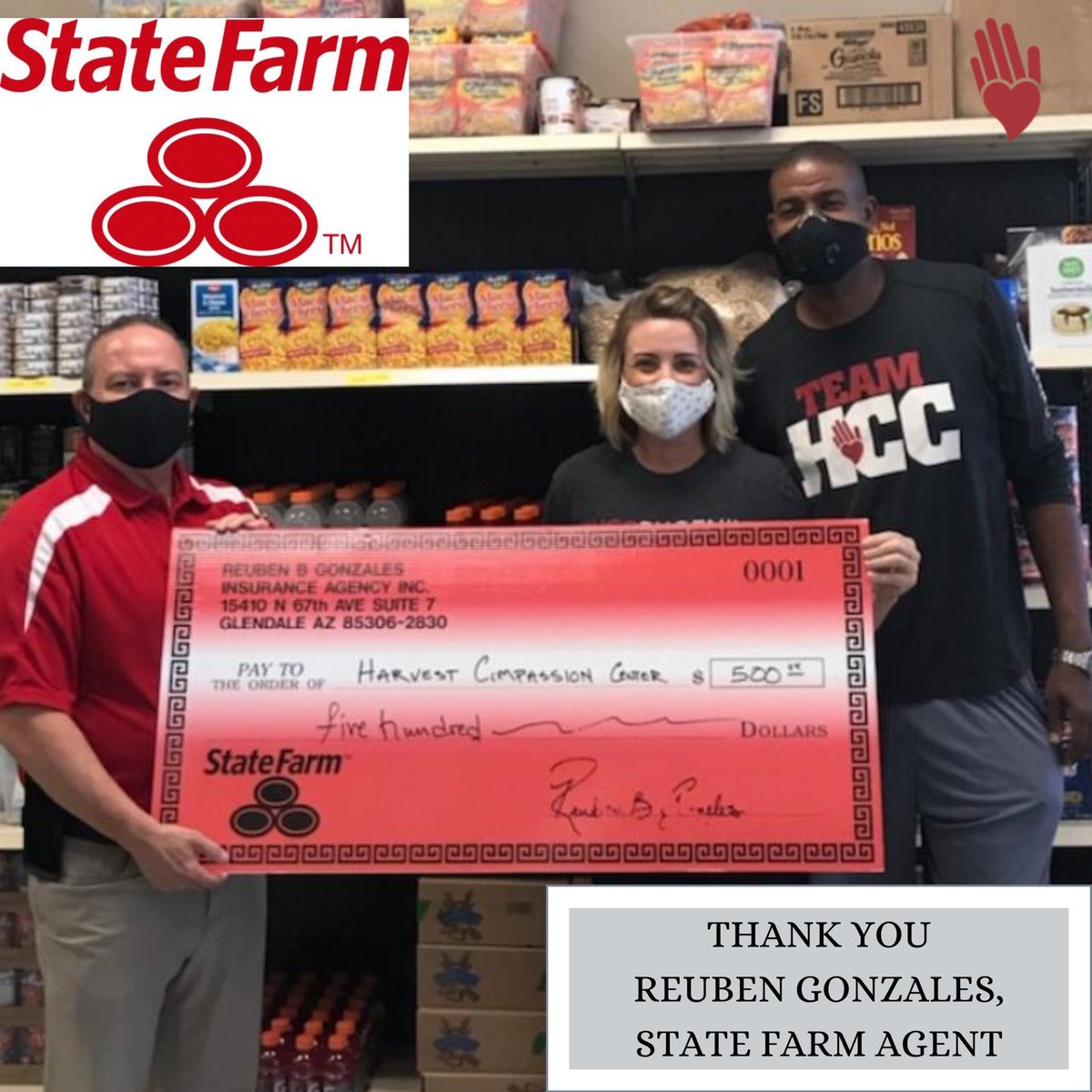 Reuben Gonzales w @StateFarm granted HCC support to continue feeding our neighbors in Maryvale! Thank you Reuben & State Farm for your generosity! 
Need a State Farm agent? Contact Rueben at statefarm.com/agent/US/AZ/Gl… #AZTogether #FeedAZ #Feed1Love1 #feedingfamilies #azfoodbank