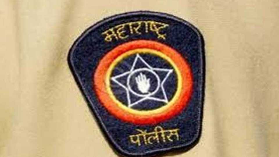 SakalMediaNews's tweet photo. पोलिसांना लागले बदल्यांचे वेध

#akolapolice #transfer #ploice #akola #sakalnews #Vidarbha #Esakal #MarathiNews #viral #viralnews #livenewsupdates #breakingnews @AkolaPolice 

https://t.co/ivmQbxquzN https://t.co/d6N2HvWTCx