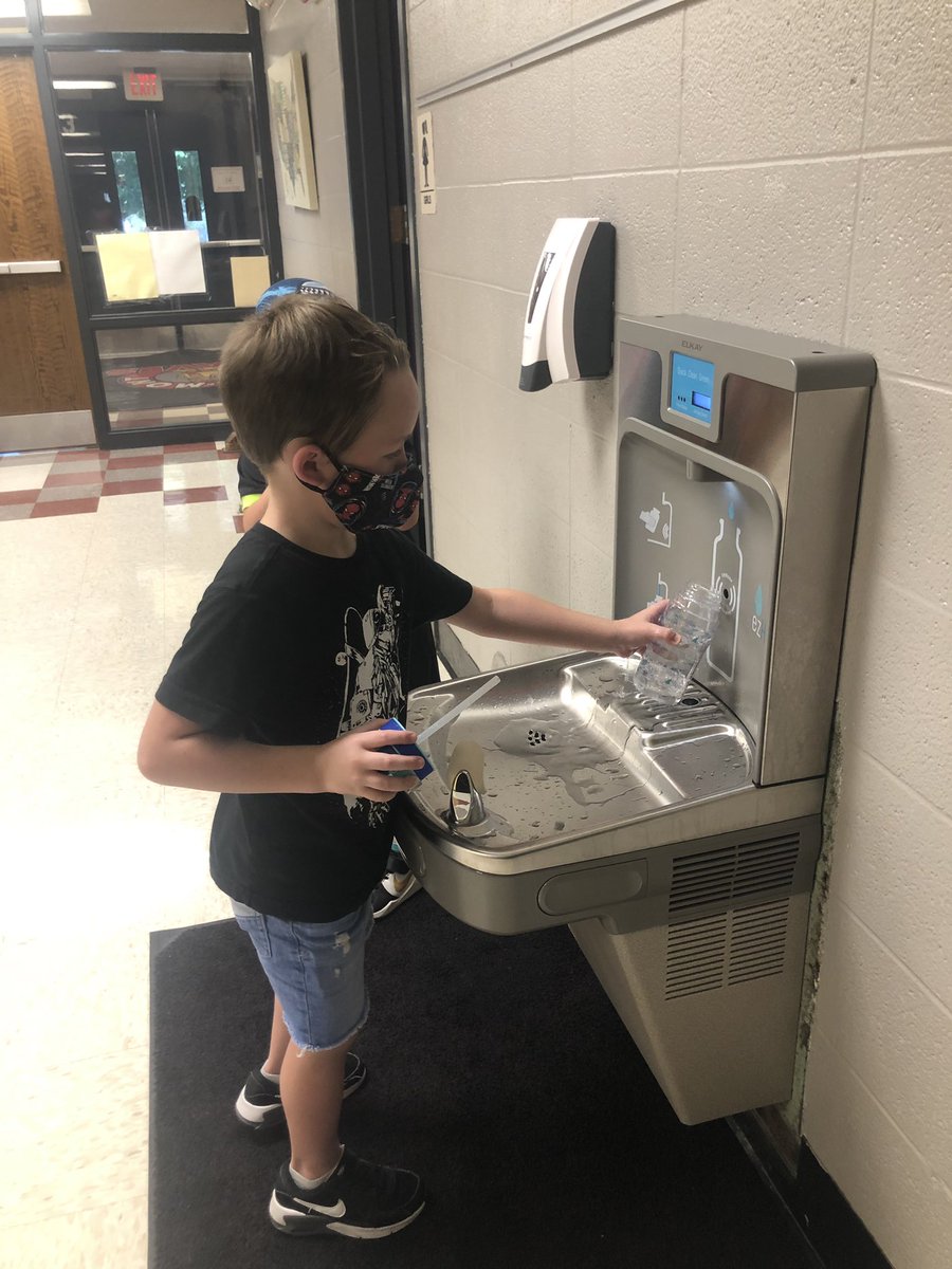 mkshane's tweet photo. That’s a wrap for our in person summer school. Hand sanitizing stations, frequent hand washing, masks, and water bottle fillers. We did the best we could. Kids are resilient. Staff was amazing! We are better together!
#FortStrong https://t.co/MzhheNM9FE