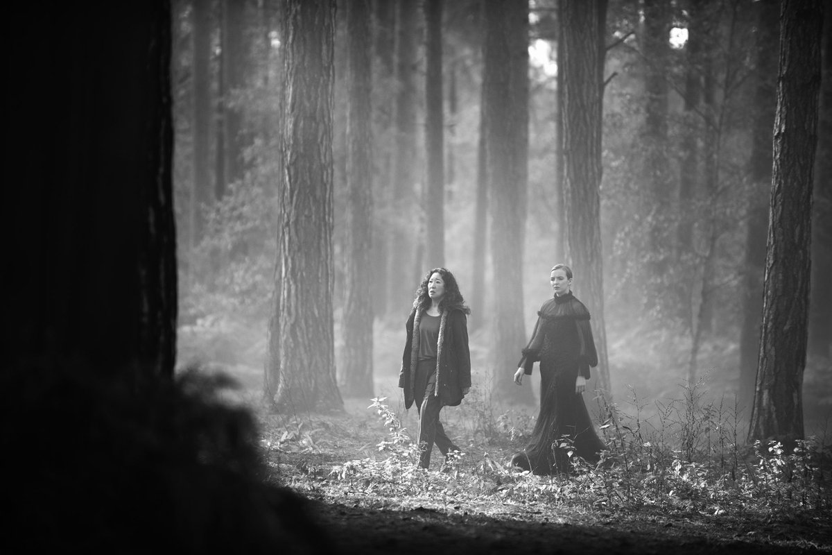wearitdowneve's tweet photo. Folklore X Killing Eve https://t.co/a0knhZNewf